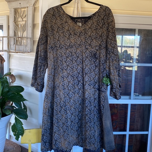 Magnolia Pearl Vintage Lani Colloway Dress (RARE) π§₯π HOST PICK!!! ππ» - Picture 17 of 17